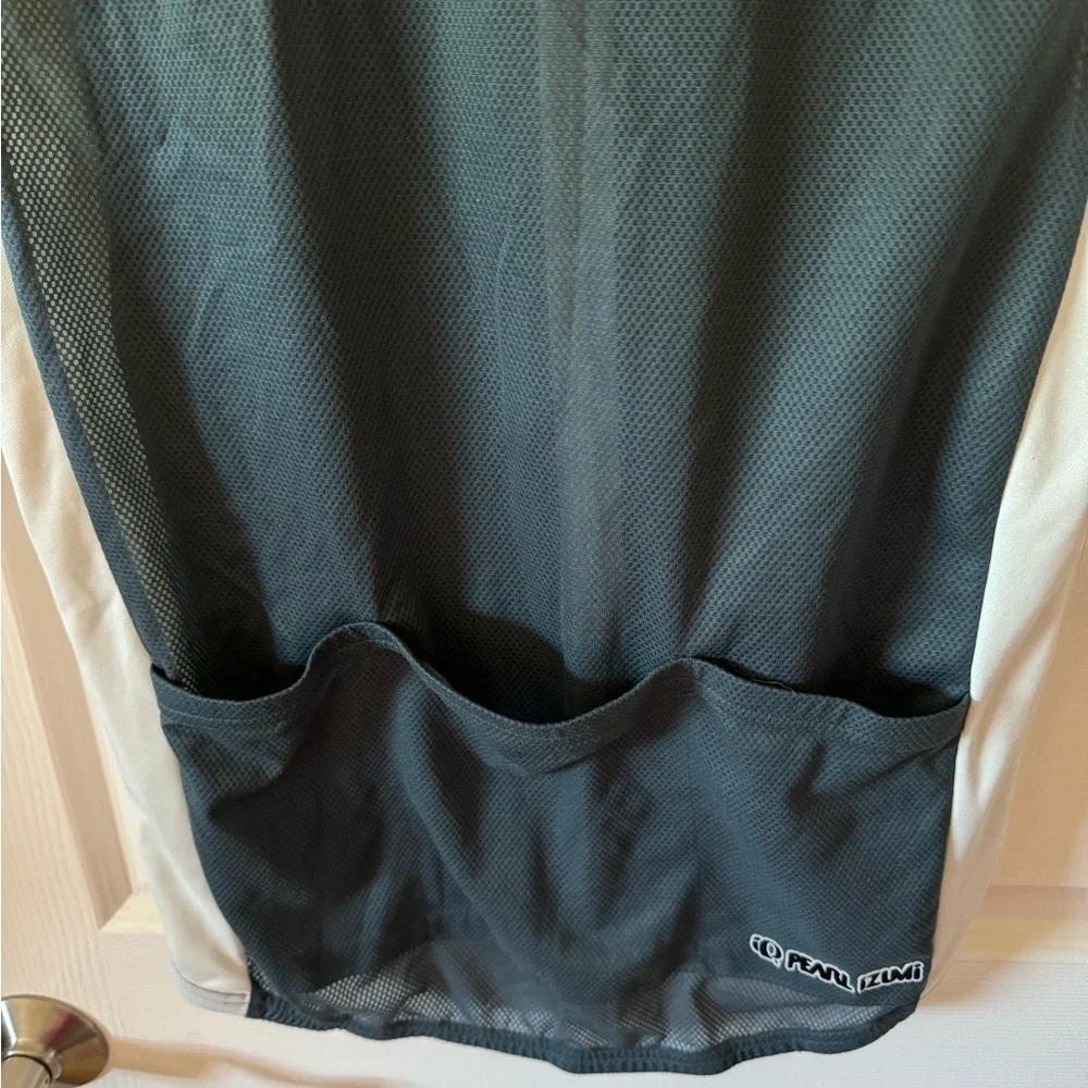 Pearl Izumi size medium